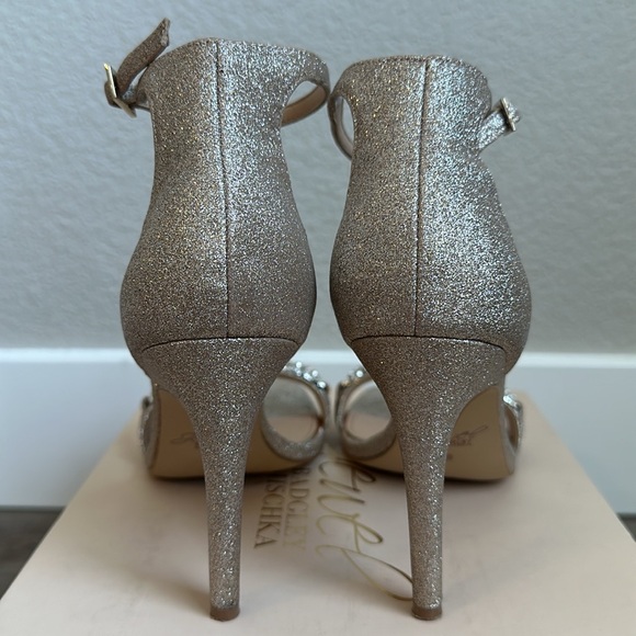 Jewel Badgley Mischka Ranya Light Gold Glitter  heel in size 8 - Picture 4 of 10